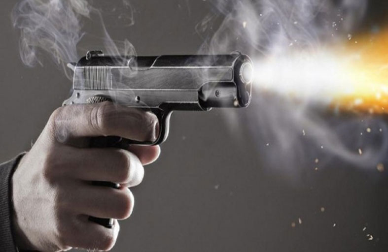 يقتل والدته وشقيقتيه بسبب الإرث