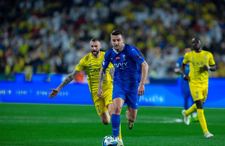 الهلال يأمل مواصلة بدايته القوية والنصر للنهوض من كبوته 