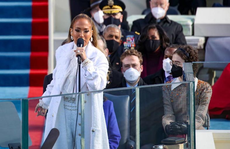 جينيفر لوبيز تبهر حضور حفل التنصيب