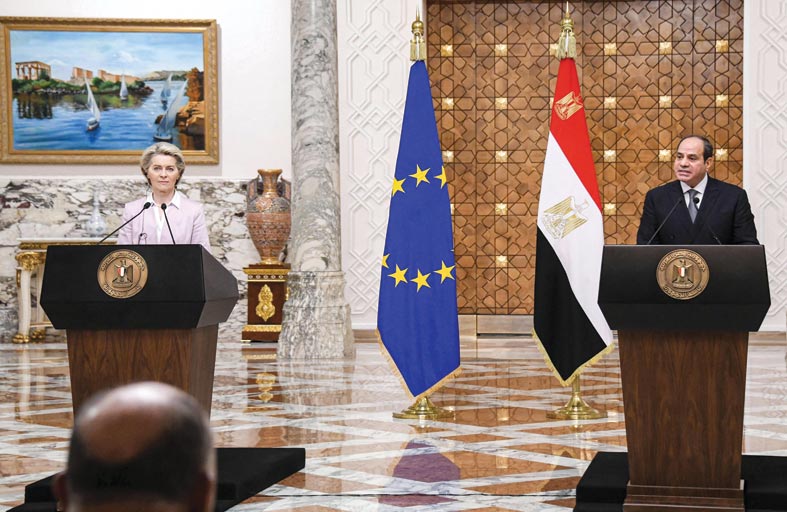 السيسي: يجب تغليب لغة الحوار لحل النزاعات