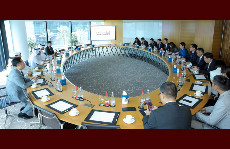 غرفة دبي العالمية تستكشف فرص التعاون مع مدينة ووشي وتنسق 172 اجتماع عمل ثنائياً مع شركات صينية 