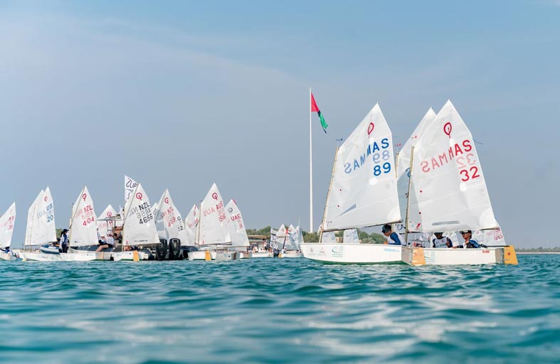110 بحارين يشاركون في بطولة الإمارات للشراع الحديث