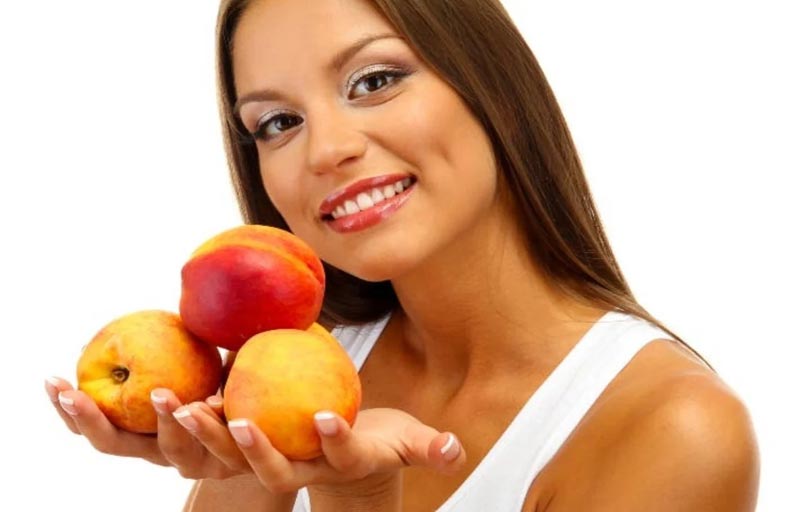 فاكهة صيفية تسهم في الوقاية من أمراض القلب والسرطان