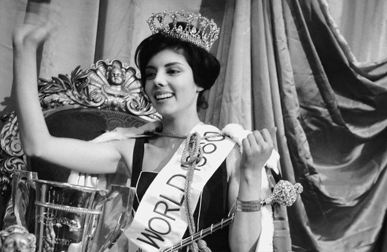 وفاة ملكة جمال دهساً