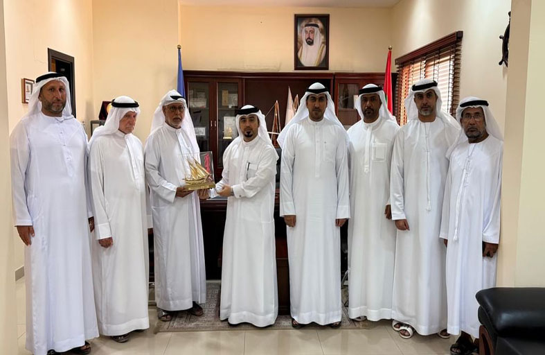 «الشارقة للثروة السمكية» تناقش تطوير قطاع الصيد في كلباء