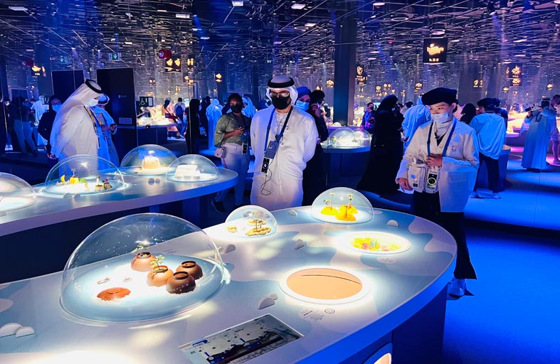 وزير التربية والتعليم يزور الجناح الياباني في إكسبو 2020