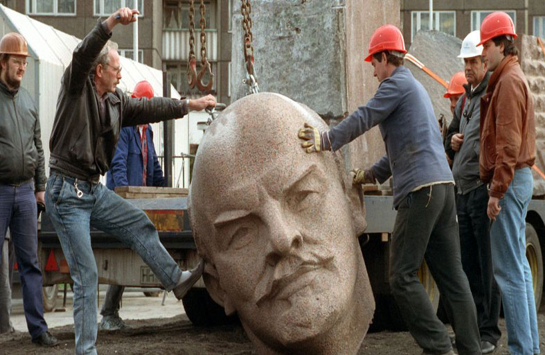 قريبًا أول تمثال للينين في ألمانيا الغربية السابقة...!