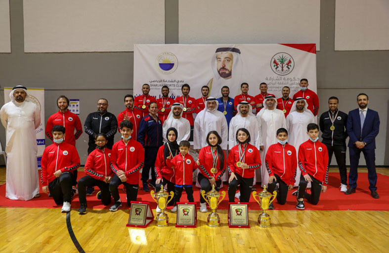 نادي الشارقة يحتفي بأبطال فريق الكاراتيه المتوج بثنائية الدوري العام والكأس