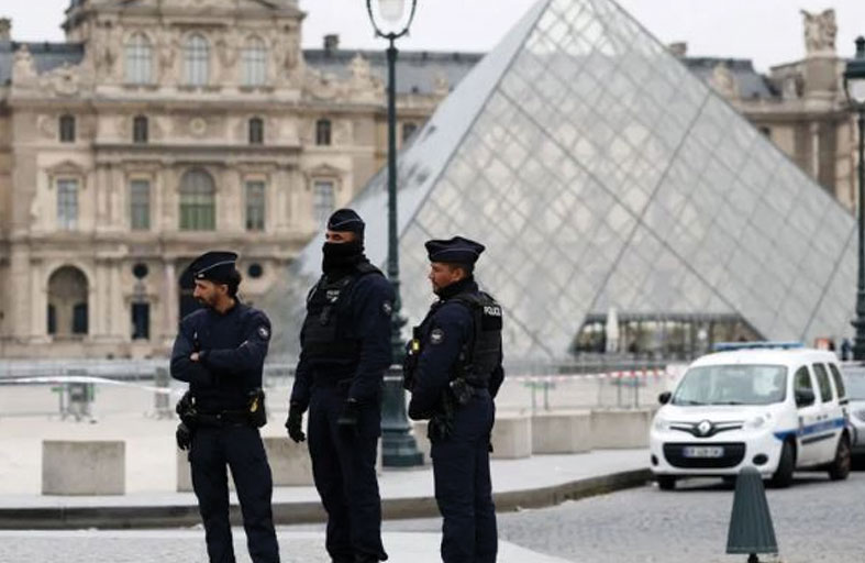 سرقة متحف اللوفر أضرت بصورة فرنسا