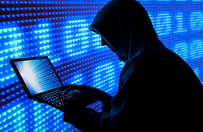 10 ملايين دولار مكافأة لاعتقال هكر 