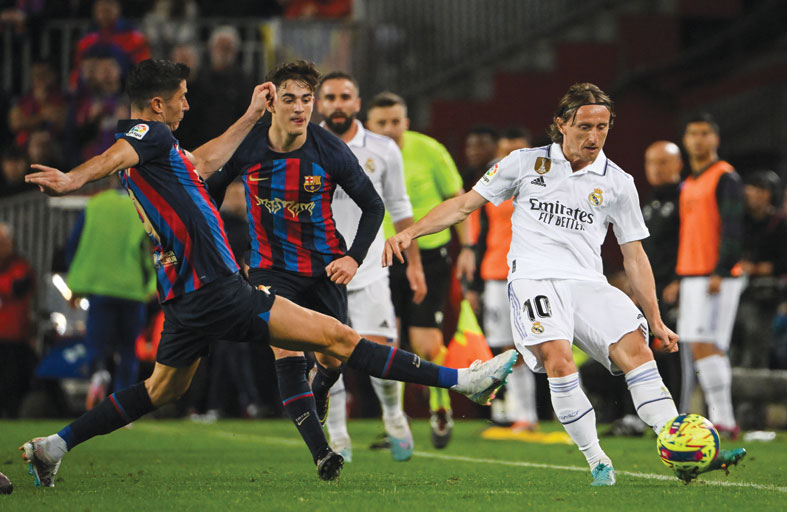 مباريات القمة تتصدر المشهد في أكتوبر