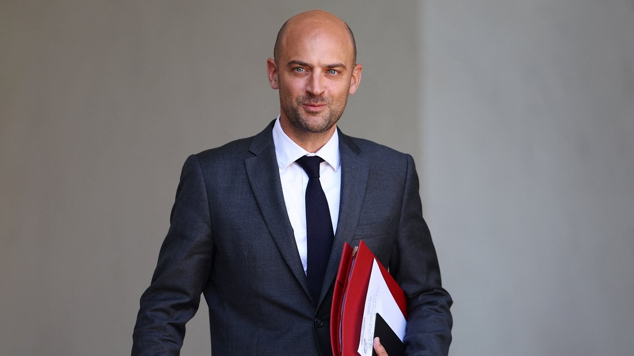 وزير الخارجية الفرنسي يزور غرينلاند 