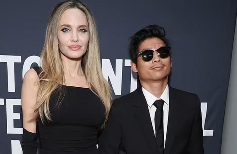 أنجلينا جولي مع ابنها باكس على السجادة الحمراء 