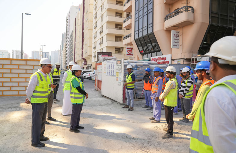 بلدية مدينة أبوظبي توعي العمال بأهمية اتباع نمط صحي وغذائي متوازن  