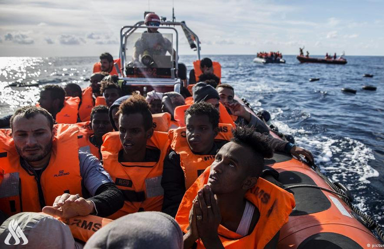  البحرية المغربية تنقذ عشرات المهاجرين 