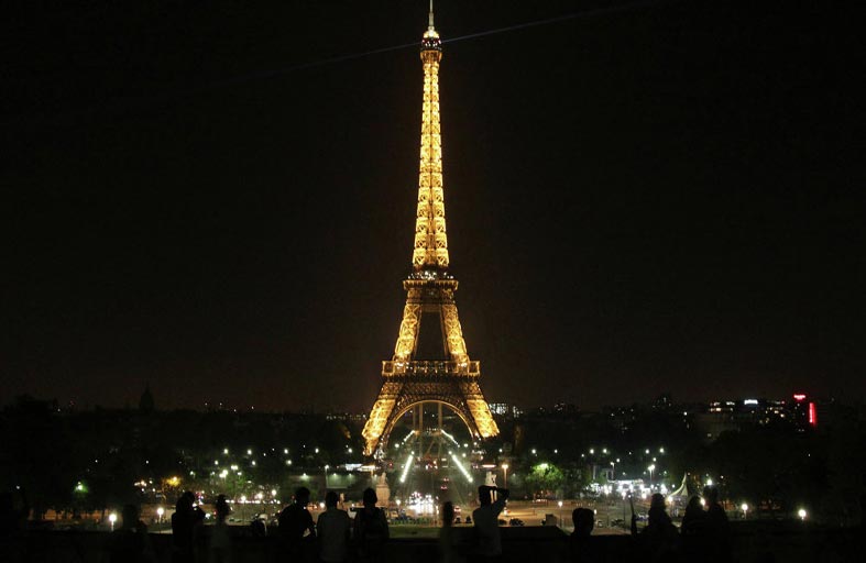 معالم باريس تغلق أبوابها 