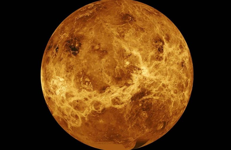 كشف لغز جفاف كوكب الزهرة