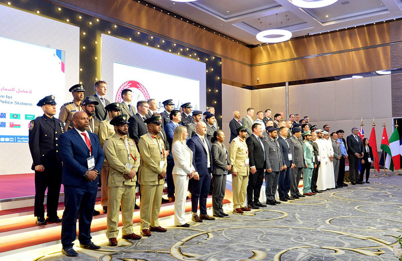 قائد عام شرطة أبوظبي يفتتح ملتقى أفضل الممارسات العالمية بمراكز الشرطة