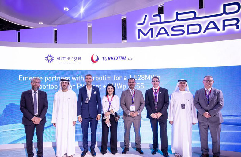 إميرج وتوربوتيم توقعان اتفاقية لتطوير مشروع للطاقة الشمسية في رأس الخيمة