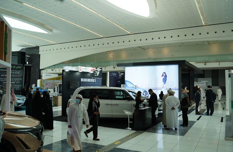 معرض ومؤتمر المركبات الكهربائية ينطلق في أبوظبي الأسبوع القادم