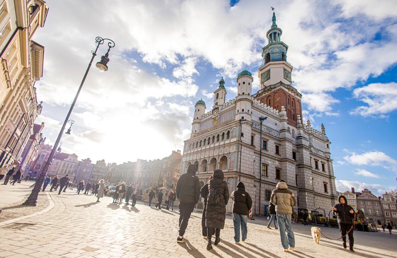 بوزنان تبهرك بعبق تاريخها وسحر طبيعتها وطيبة شعبها 