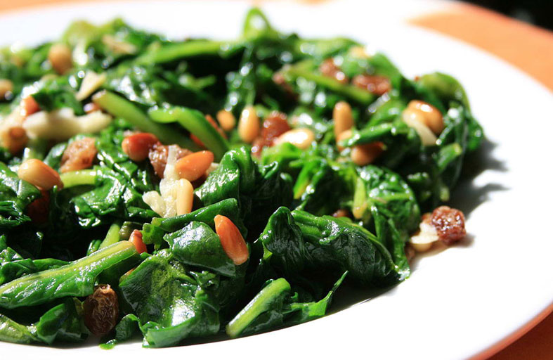 السبانخ قد تؤذي أسنانك