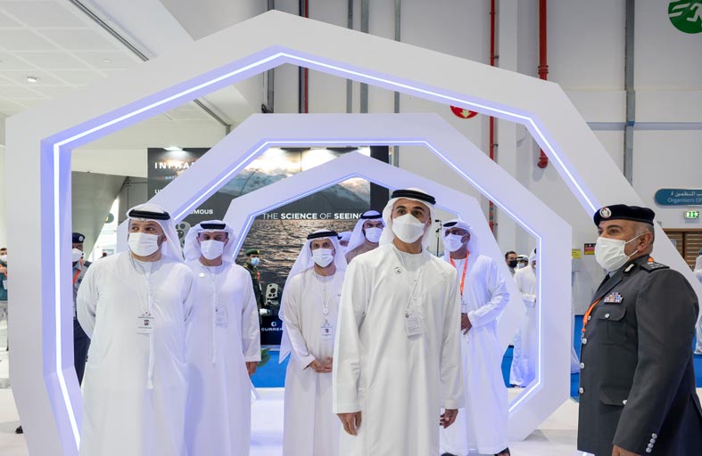 خالد بن محمد بن زايد يزور معرضي يومكس وسيمتكس