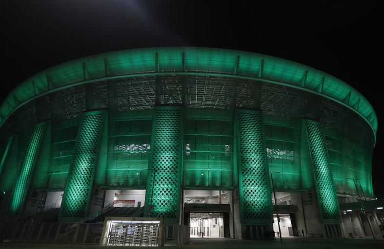 هكذا يوظّف أوربان كرة القدم ليسيطر على المجر...!