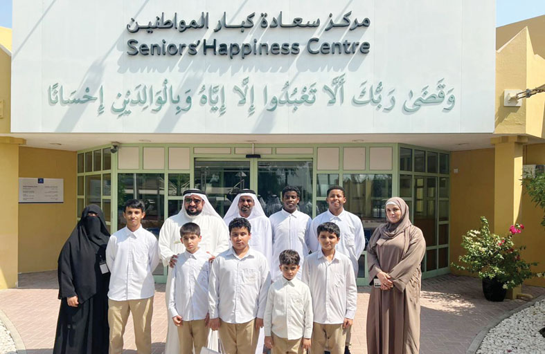 طلاب حماية يشاركون كبار المواطنين الاحتفاء بيوم المسنين العالمي