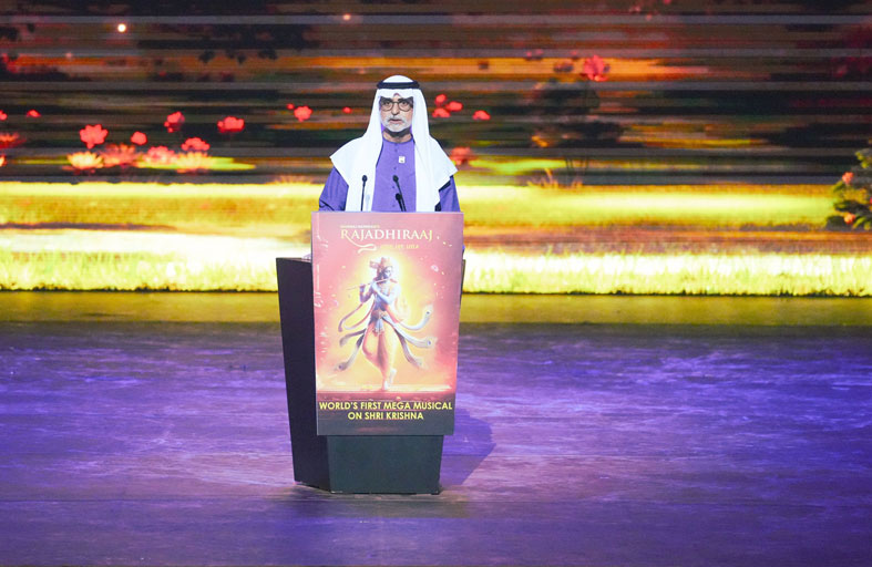 نهيان بن مبارك يشيد بالفن والإبداع في العرض الختامي للمسرحية الموسيقية العالمية راجاديراج بدبي