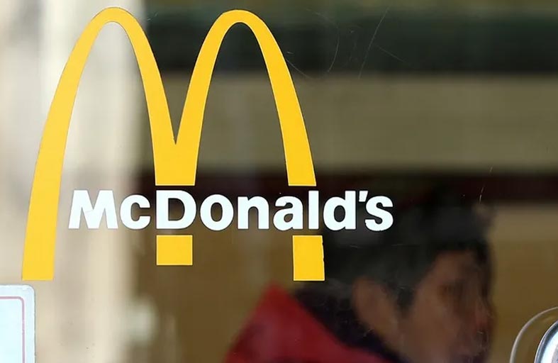 مطعم ماكدونالدز.. استغنى عن البشر