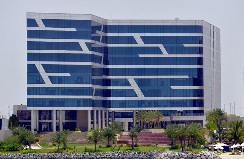 مركز النقل المتكامل يوفر خدمة تقسيط دفع الرسوم والمخالفات ببطاقة الائتمان من دون فوائد أو مرابحة