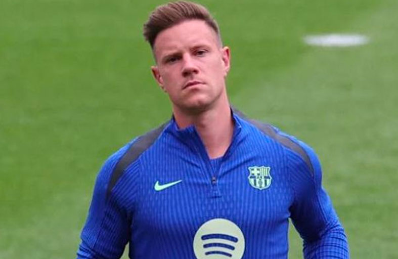 شتيغن يرفض طلبا عاجلا من إدارة برشلونة