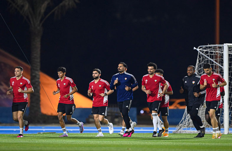 الأبيض يُدشن معسكره الداخلي في العاصمة أبوظبي