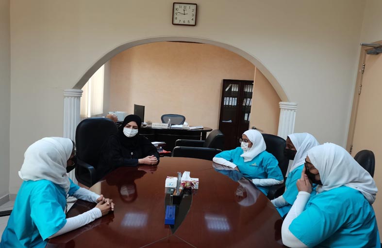 مستشفى الكويت بالشارقة تعزز برنامجها التدريبي بـ 13 طالبة إماراتية العام الجاري 