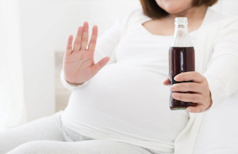 مخاطر تناول المشروبات المحلاة أثناء الحمل