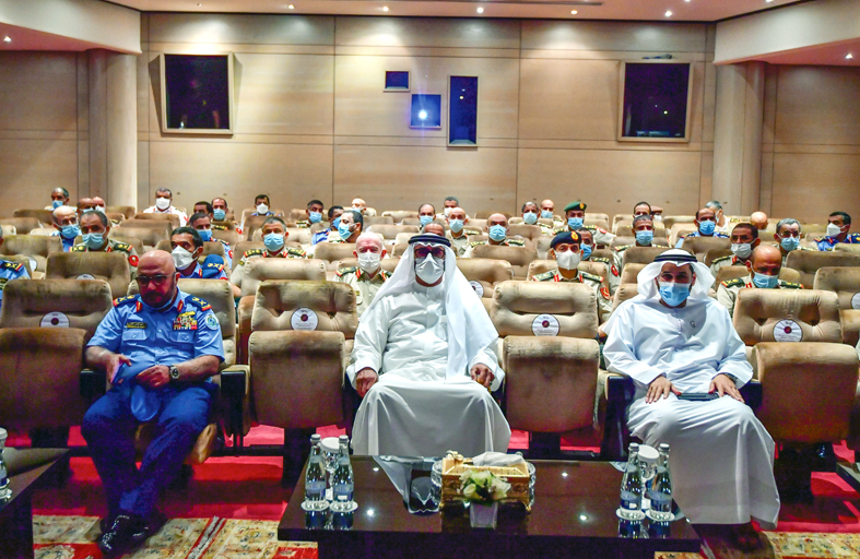 البواردي يشهد العرض الأول لفيلم «الكمين» الذى يتناول الدور البطولي لضباط وأفراد قواتنا المسلحة