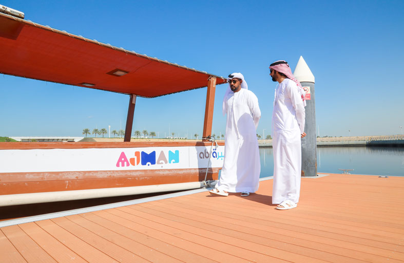هيئة النقل في عجمان تتفقد النقل البحري