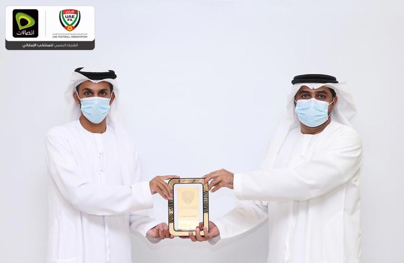 اتحاد الكرة يكرّم «اتصالات» في مقرها الرئيسي