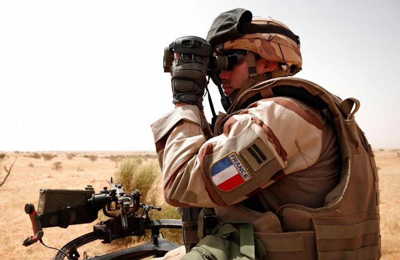 ناشونال إنترست: انهيار النفوذ الفرنسي في كامل إفريقيا لا في مالي وحدها