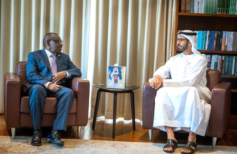 شخبوط بن نهيان يستقبل الأمين التنفيذي للجنة الأمم المتحدة الاقتصادية لأفريقيا