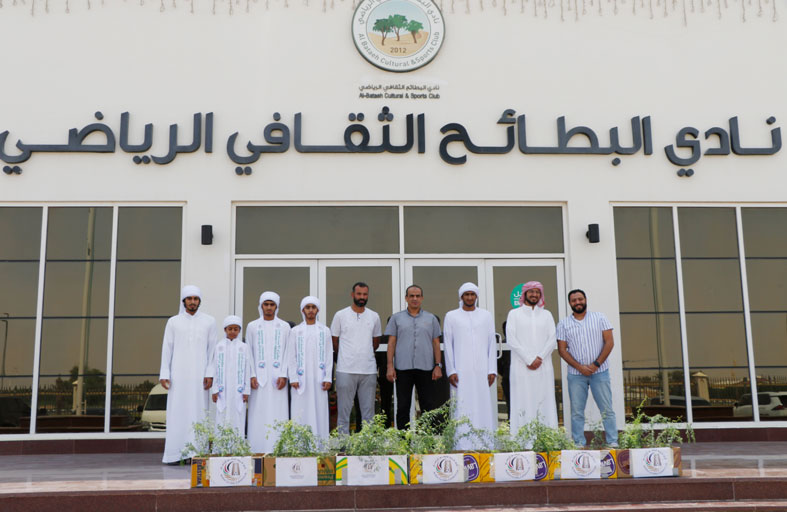 سفراء الاستدامة بنادي مليحة يستمرون في توزيع الشتلات الزراعية في المنطقة الوسطى