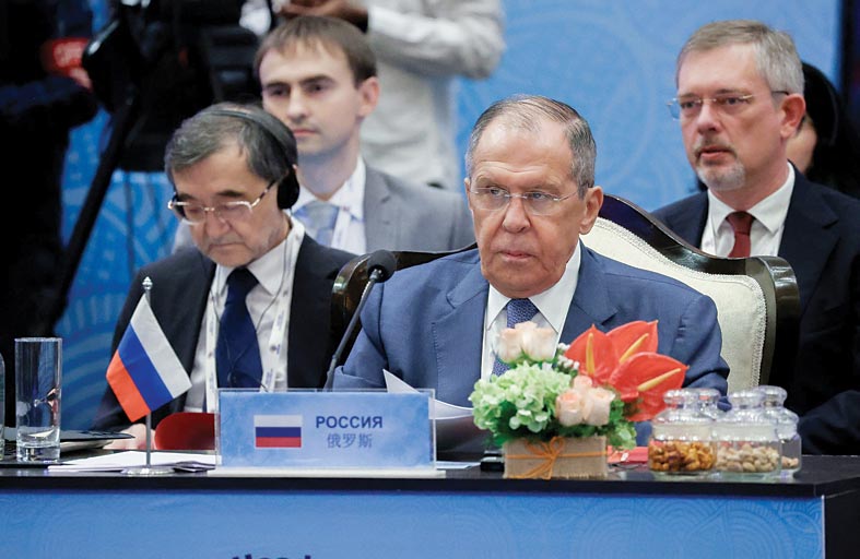 لافروف: مستعدون للحوار مع الغرب.. وسنرد على هجوم الكرملين