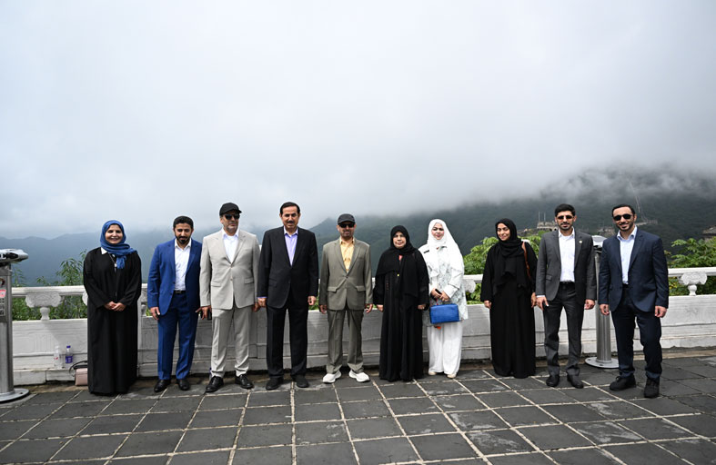 وفد المجلس الوطني الاتحادي يزور سور الصين العظيم ومتحف الحزب الشيوعي