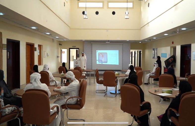 شرطة أبوظبي تنظم ملتقى توعوياً لأسر نزلاء الأحداث