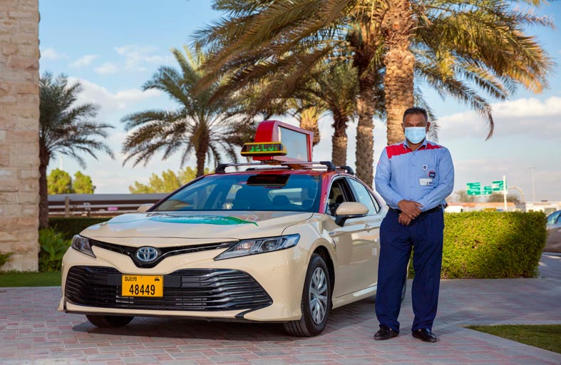 طرق دبي: 100 % مركبات الأجرة صديقة للبيئة بحلول 2027 