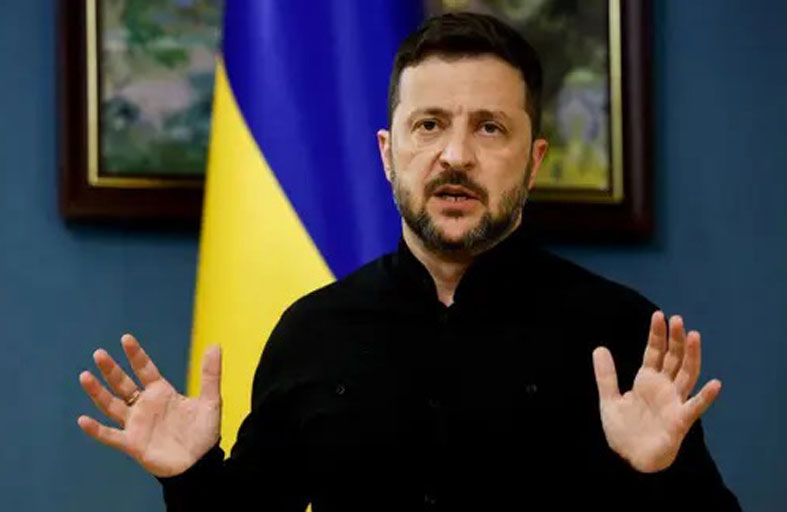 بينما يَشتد الضغطُ عليه من الخارج : اتهاماتٌ لزيلينسكي باستغلال العدالة ضد مُعارضيه