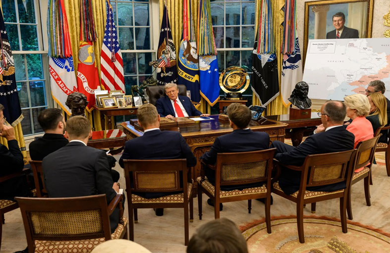 وثيقةُ استراتيحية الأمن القومي الأمريكي تزعم أن أوروبا مُهددة بالتدهور الاقتصادي و الزوال الحضاري  