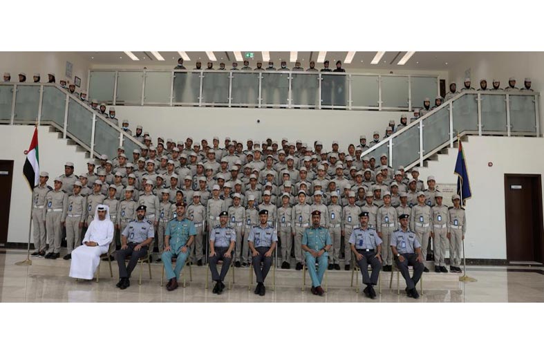 شرطة أبوظبي تختتم برنامج  «أبطال شرطة الغد» بمشاركة 200 طالب وطالبة