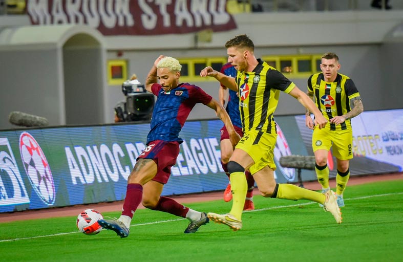 قمة فك الارتباط بين أصحاب السعادة والفرسان بصافرة أرجنتينية 